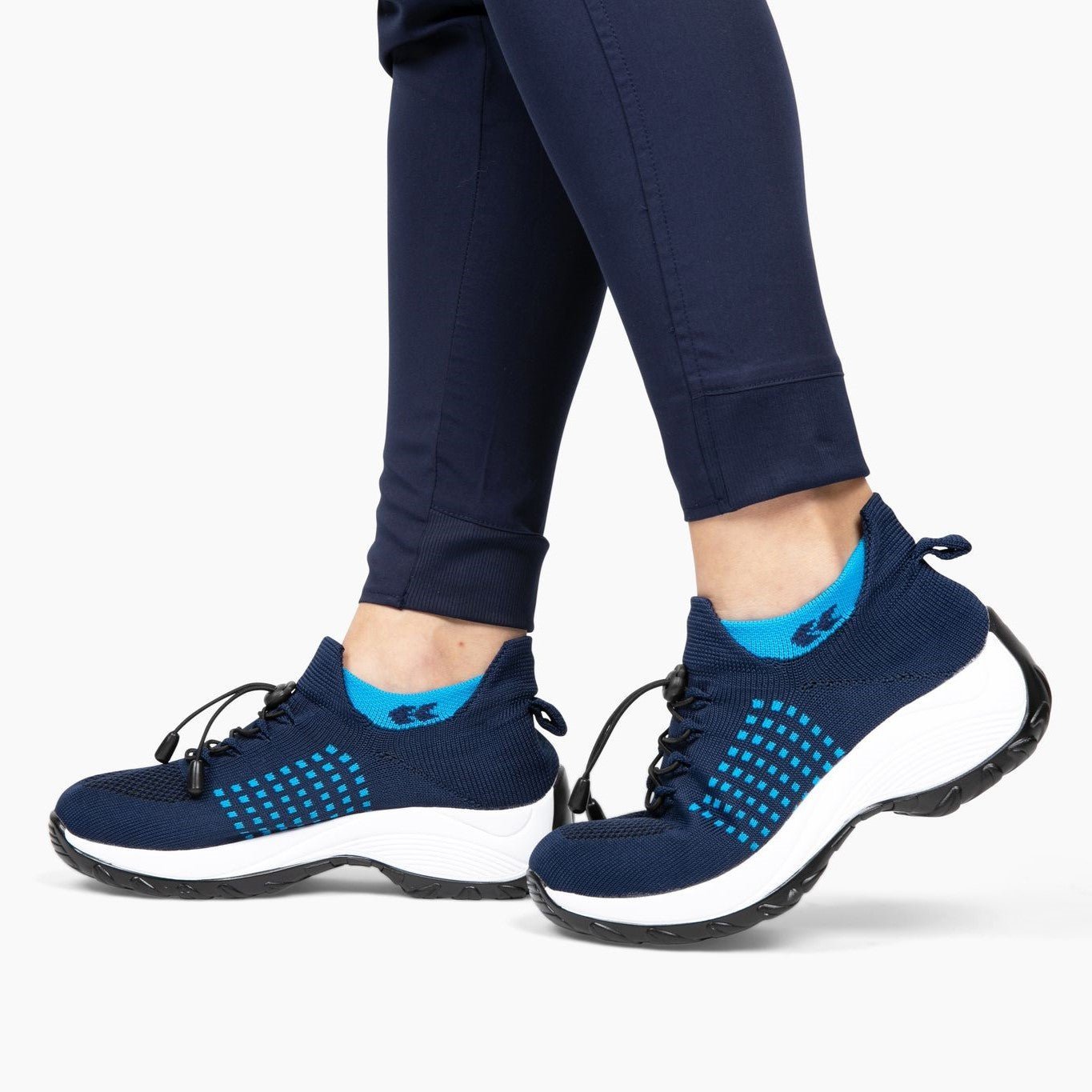 Faera Stretch Cushion-sko